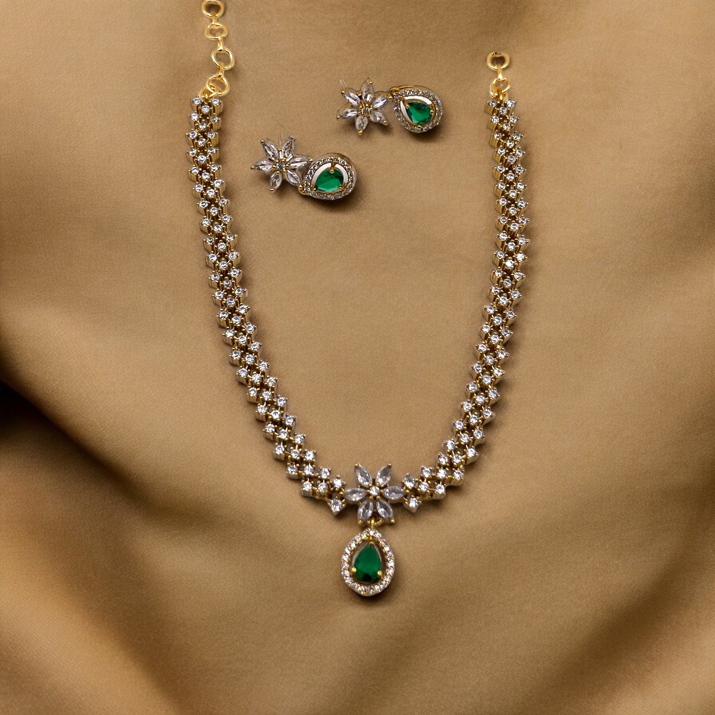 Elegant Motif Neckwear Set