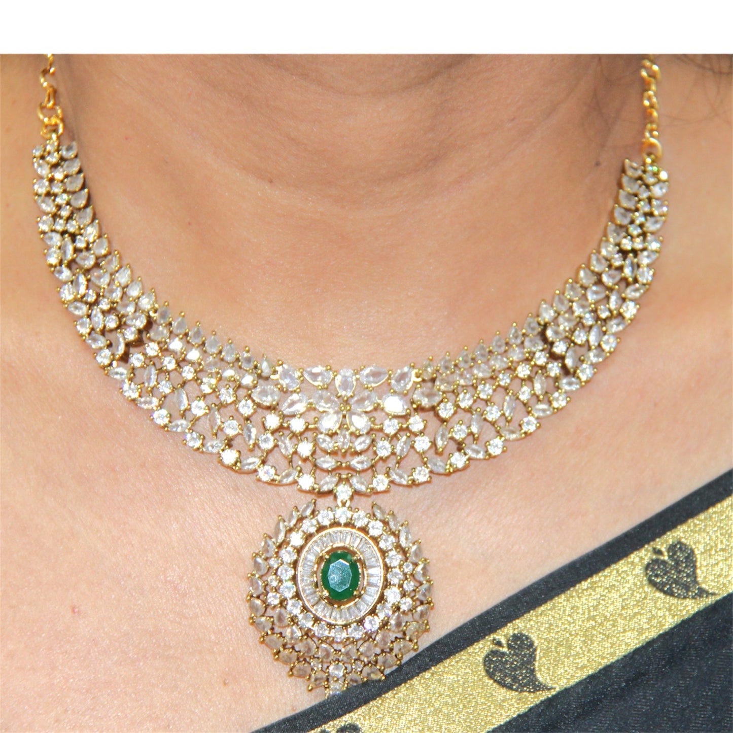 Green n White Neckwear Set