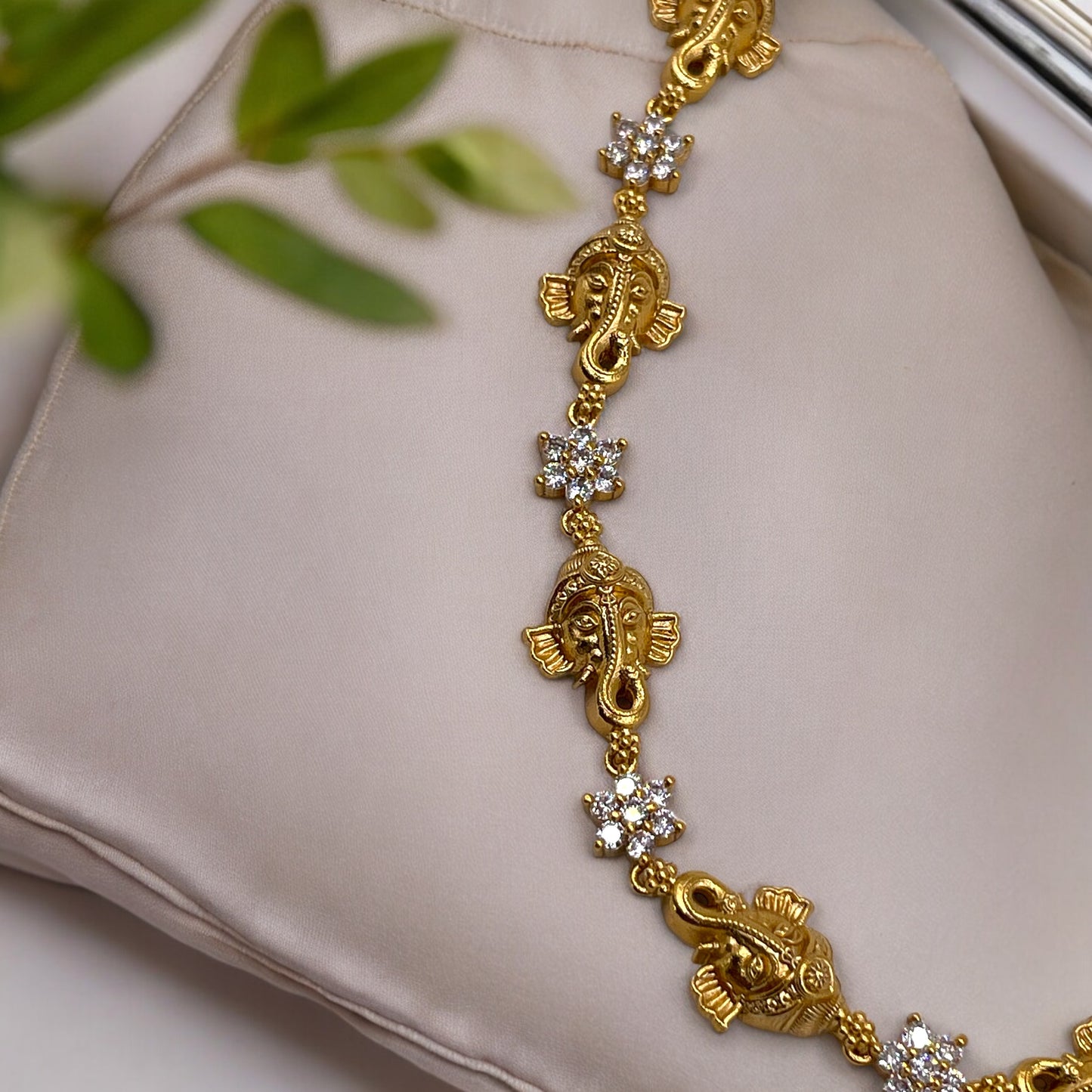 Radiant Ganesha Neckwear set