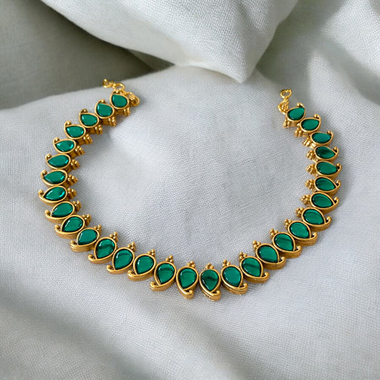 Classic Maanga Necklace Set - Green