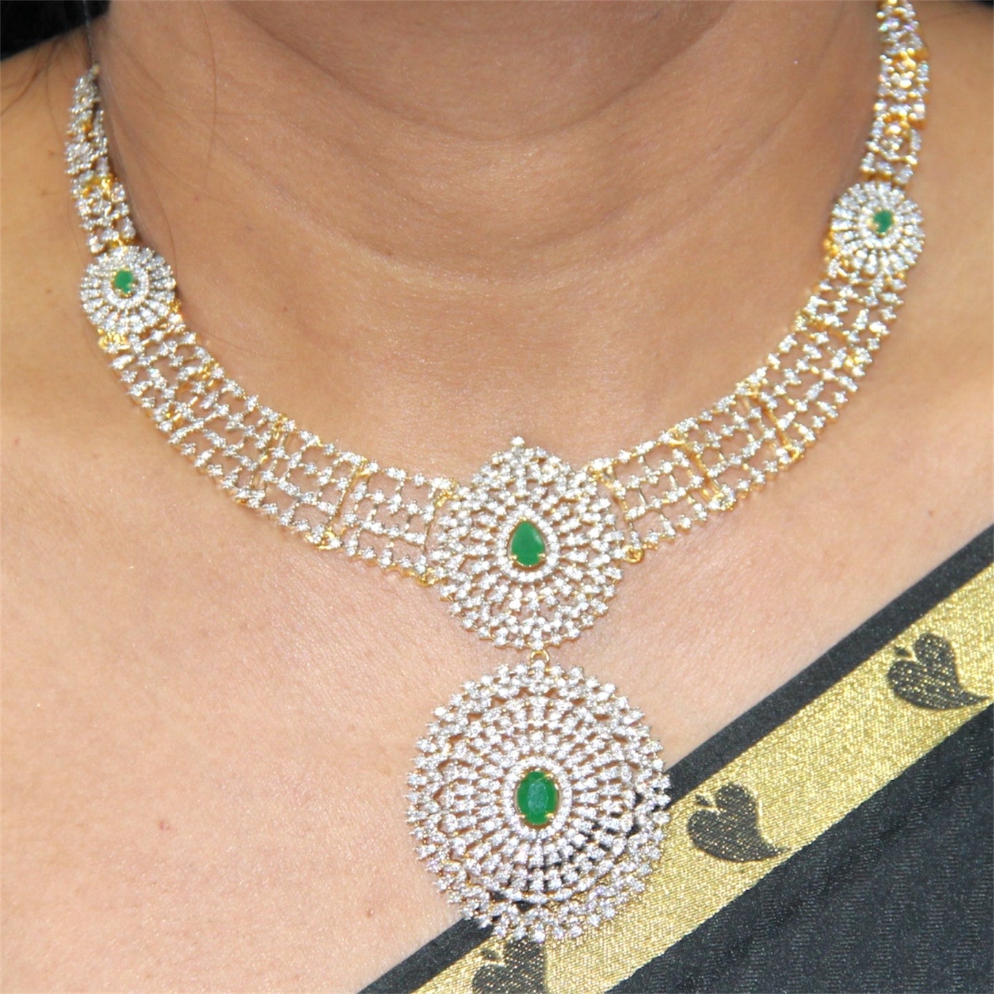 Bridal Green Pendant Neckwear Set