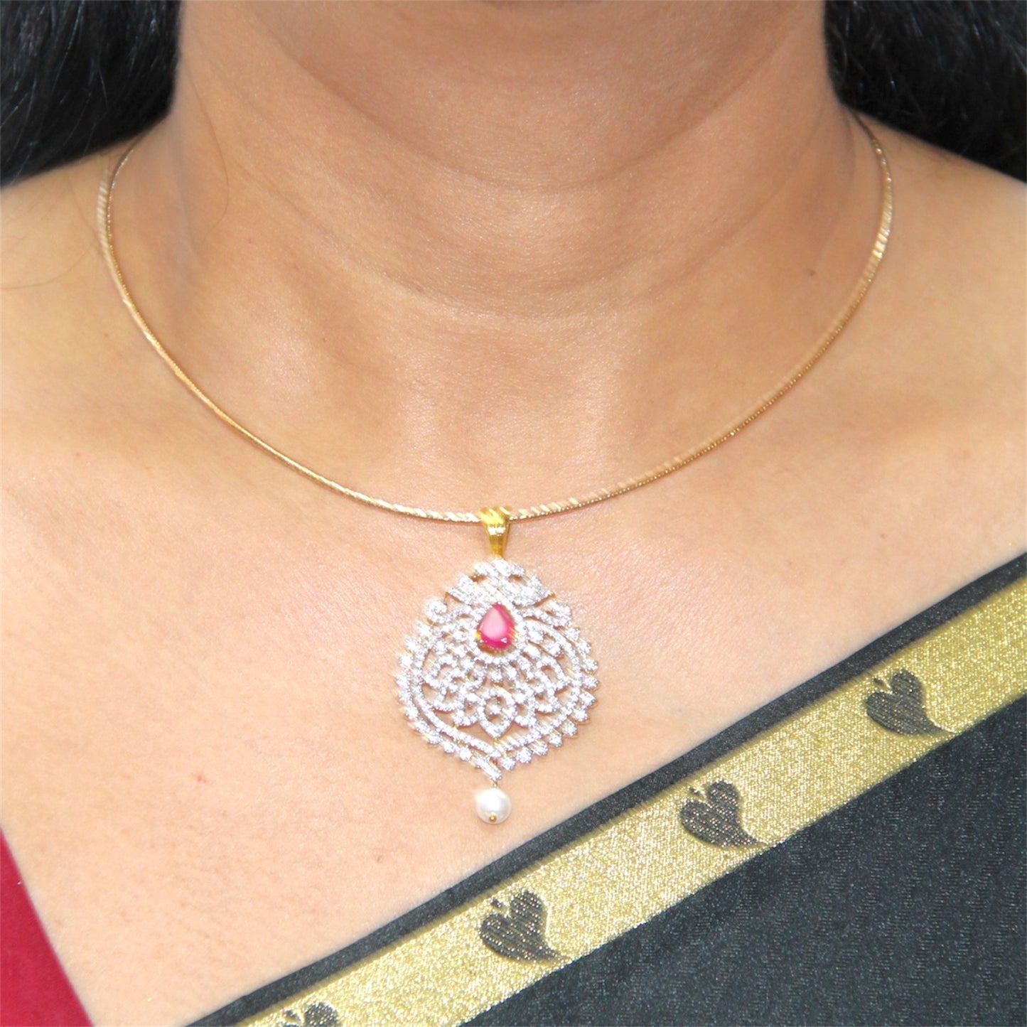 Diamond Lookalike Neckwear Set