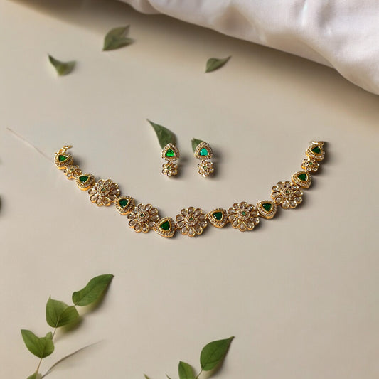 Elegant Green Floral Neckwear Set