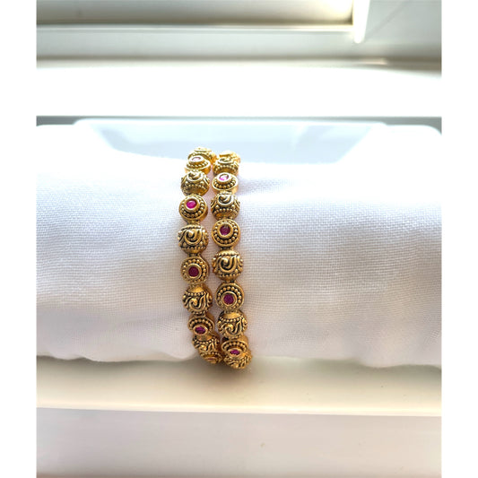 Elegant Gold Polished Kemp Stone Bangles ( Set of 2)
