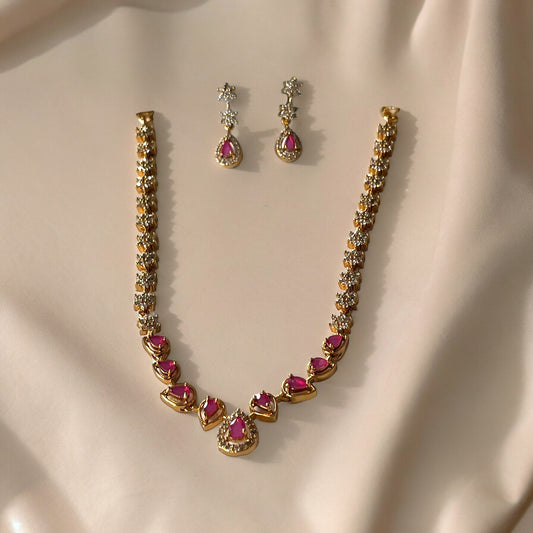 Elegant Tear Motif Neckwear Set