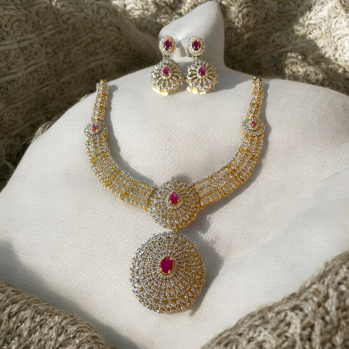 Bridal Red Pendant Neckwear Set