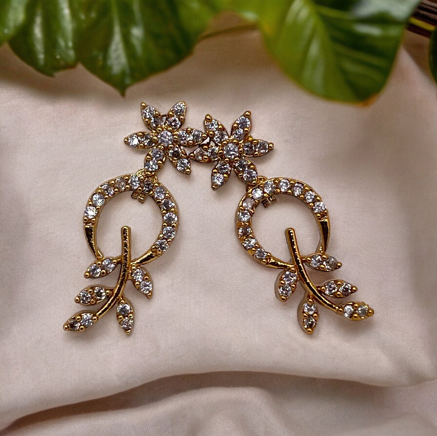 American Diamond Leaf Neckwear Set